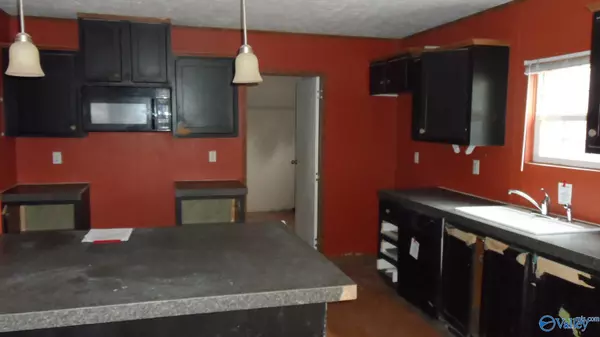 Oneonta, AL 35121,733 Reid Road