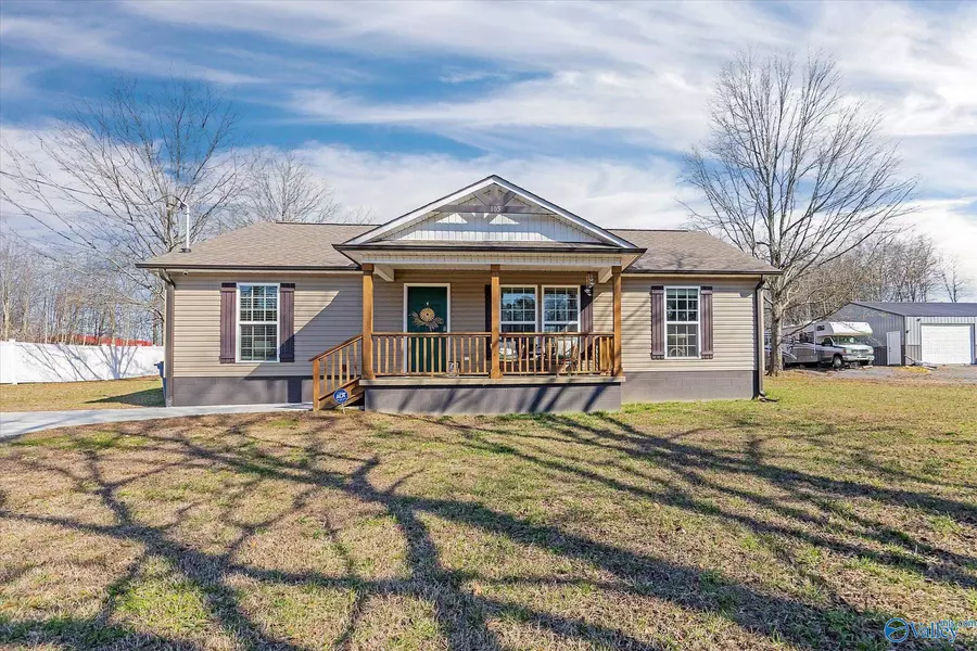 105 Ogle Road, Guntersville, AL 35976