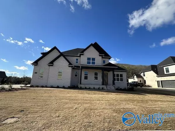 24 Sanders Hill Way, Gurley, AL 35748