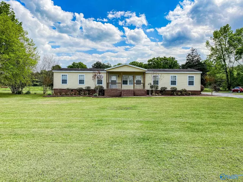 8296 Highway 36, Danville, AL 35619