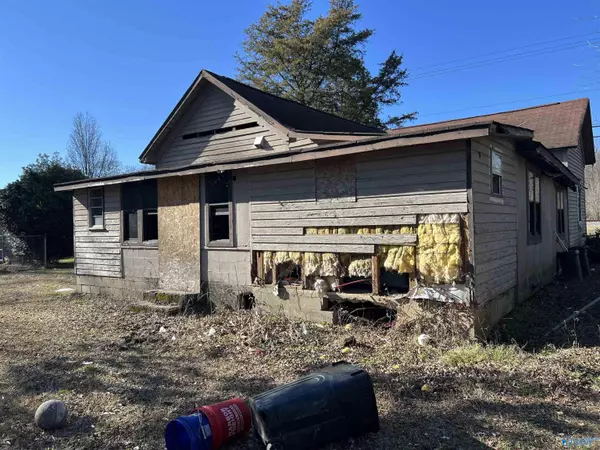 Calera, AL 35040,9940 Highway 25