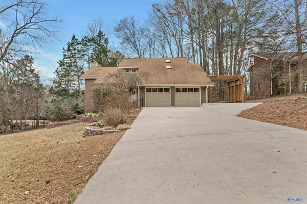 Madison, AL 35758,126 Heatherwood Drive