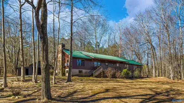 168 County Road 630, Mentone, AL 35984