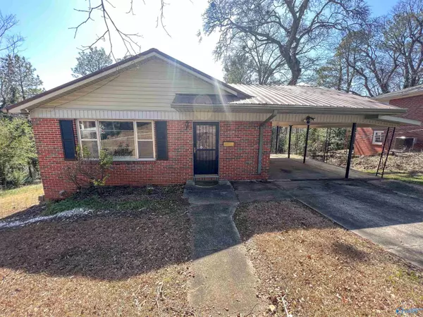 1216 Rainbow Pass, Anniston, AL 36207