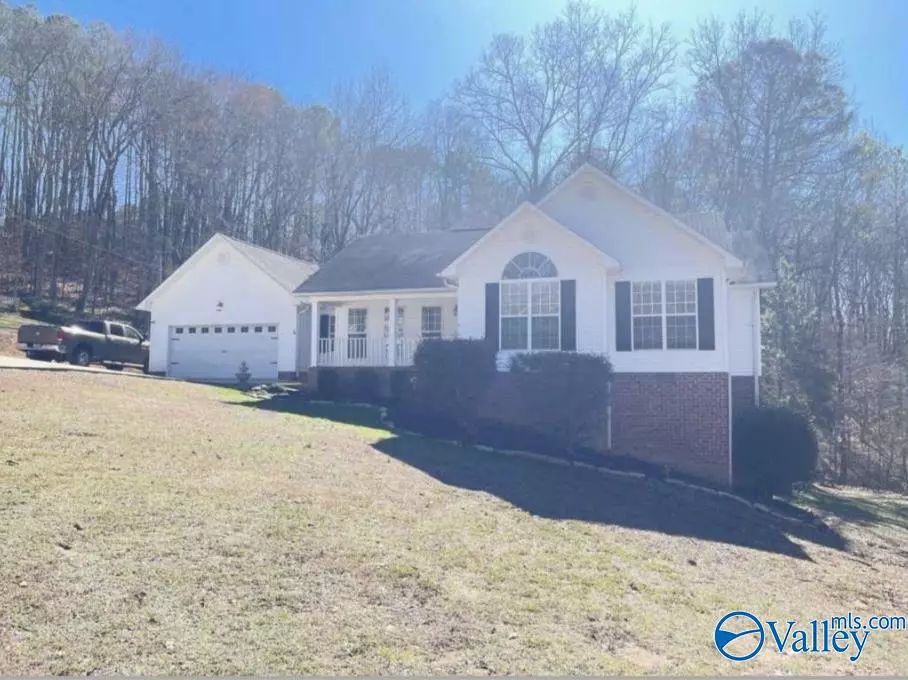 Fort Payne, AL 35967,6419 NW Dogwood Lane