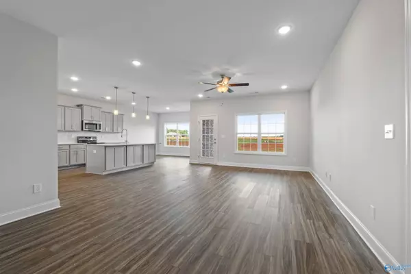 Toney, AL 35773,227 White Horse Way