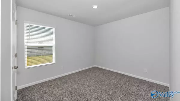 Owens Cross Roads, AL 35763,136 Syd Road