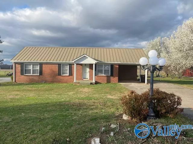 27495 Thach Road, Athens, AL 35613