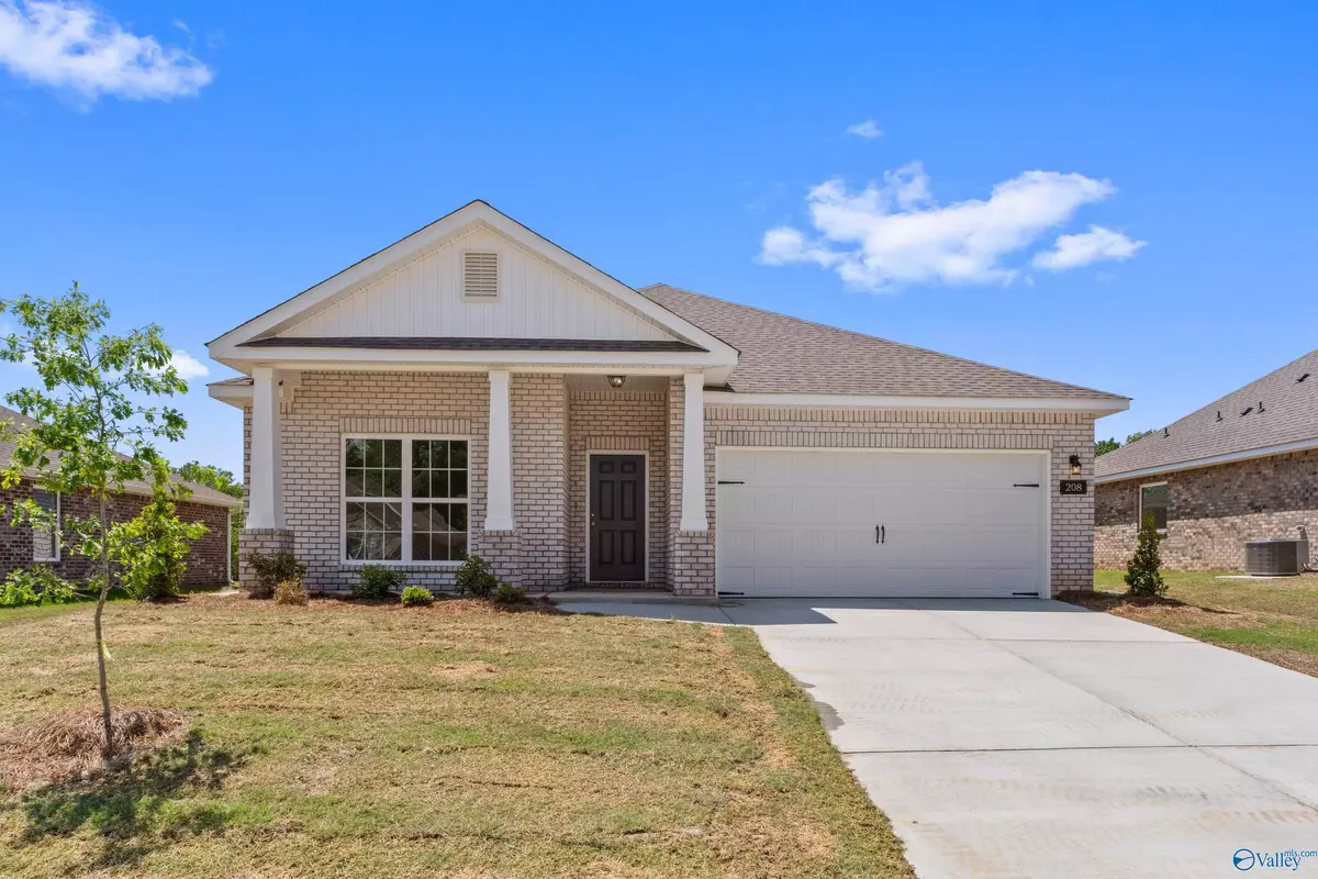 New Market, AL 35761,208 Sunny Springs Court