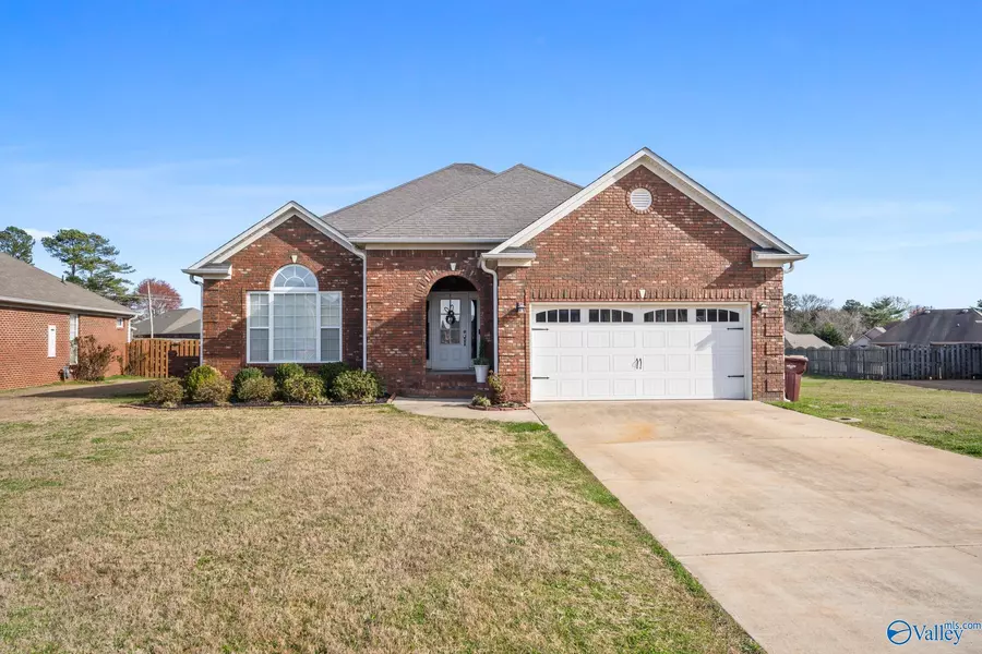 25483 Caldera Drive, Athens, AL 35613