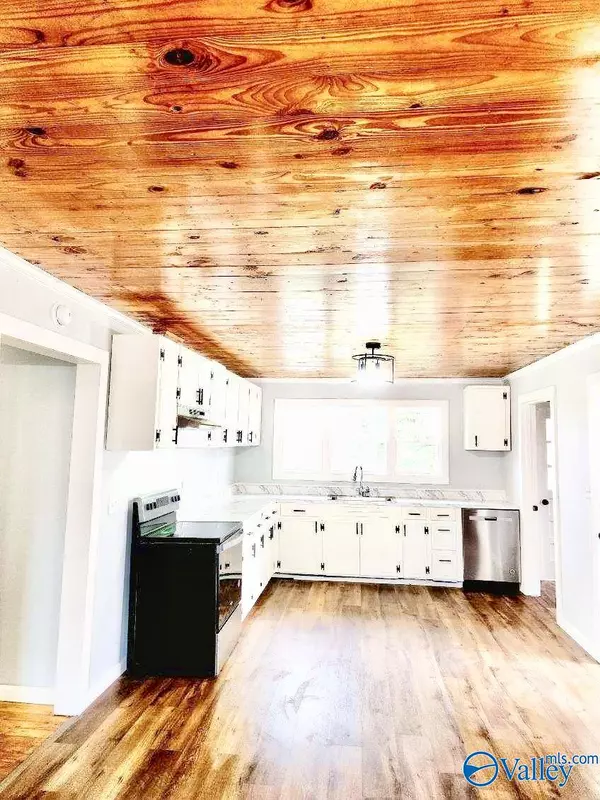 Crossville, AL 35962,5680 Alabama Highway 227