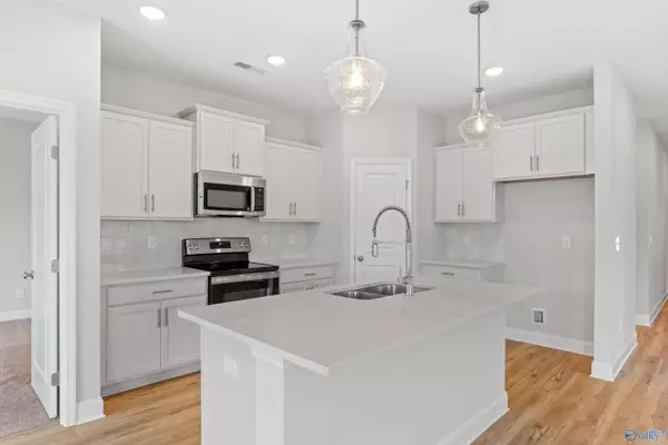 New Market, AL 35761,212 Sunny Springs Court