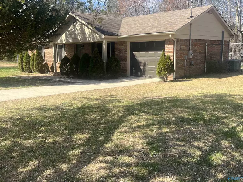 851 Bert Stinson Road, Falkville, AL 35622