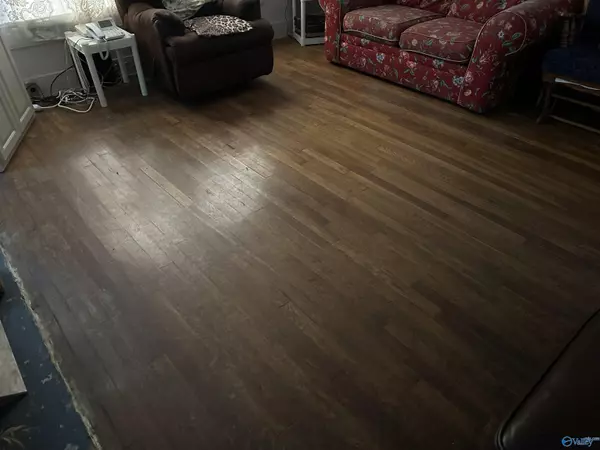 Gadsden, AL 35903,208 S 8th Street