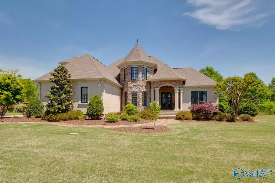 2 Mcmullen Lane, Gurley, AL 35748