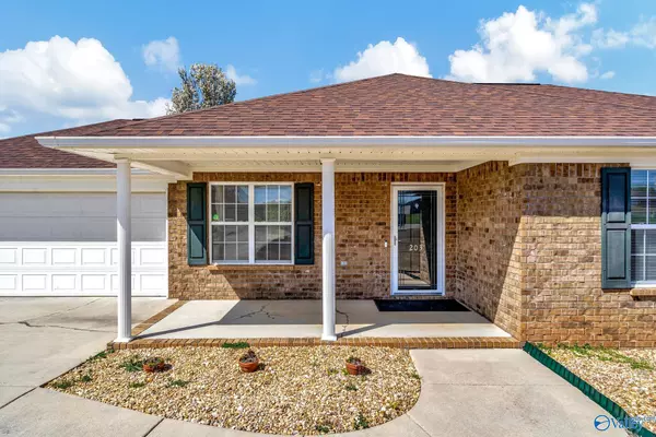 New Market, AL 35761,203 Smokey Hills Court