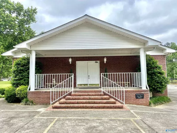 Hollytree, AL 35751,1354 County Road 12