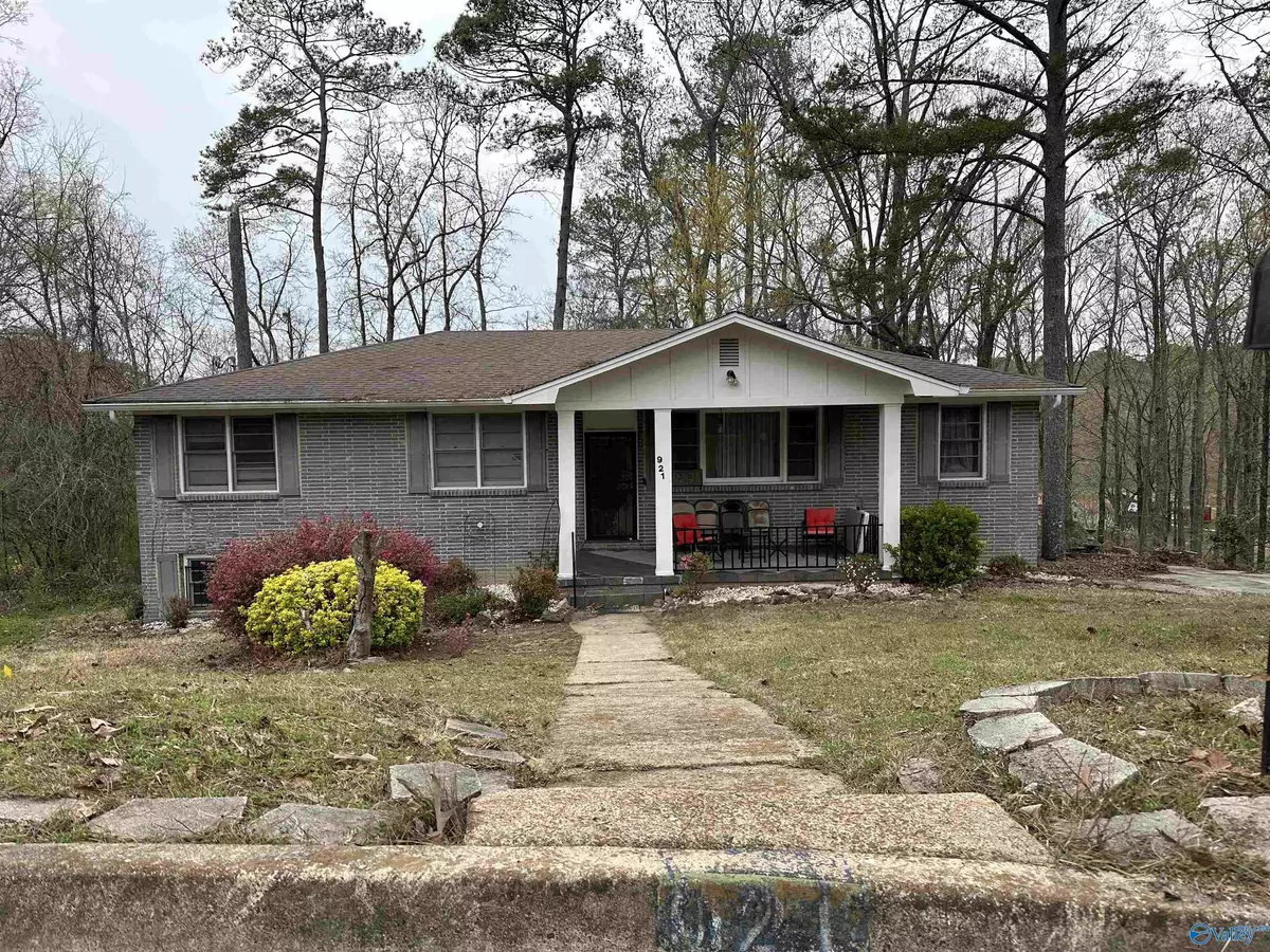 Gadsden, AL 35903,921 West Tomahawk Trail