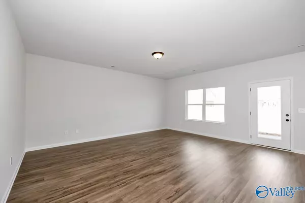 New Market, AL 35761,The Phoenix Mill Valley Way