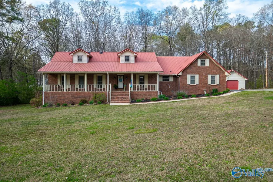 19 Ramblewood Private Drive, Hartselle, AL 35640