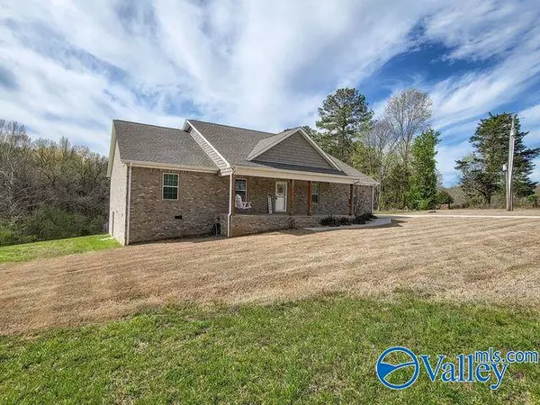 Athens, AL 35614,9992 Country Corner Road