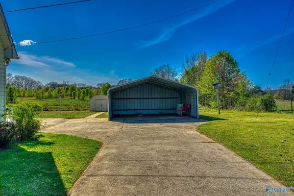 Florence, AL 35633,760 County Road 279