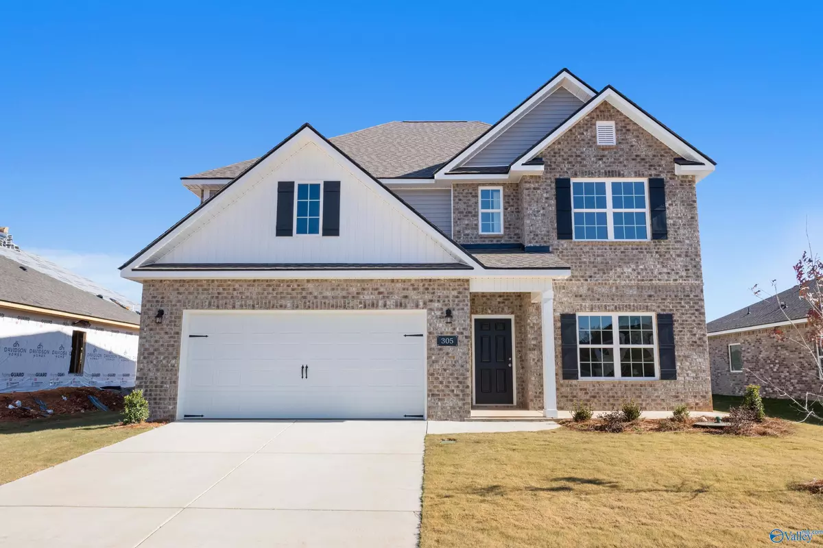 Toney, AL 35773,305 Cherokee Glen Avenue