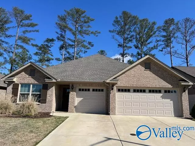 125 Waltrip Drive, Owens Cross Roads, AL 35763