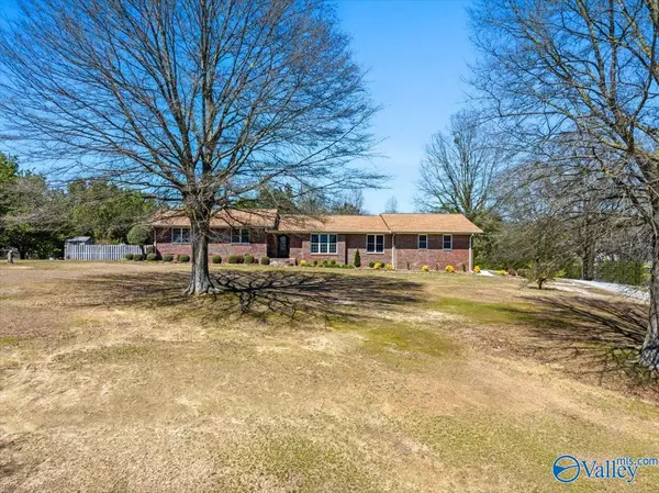 4784 County Road 1141, Vinemont, AL 35179