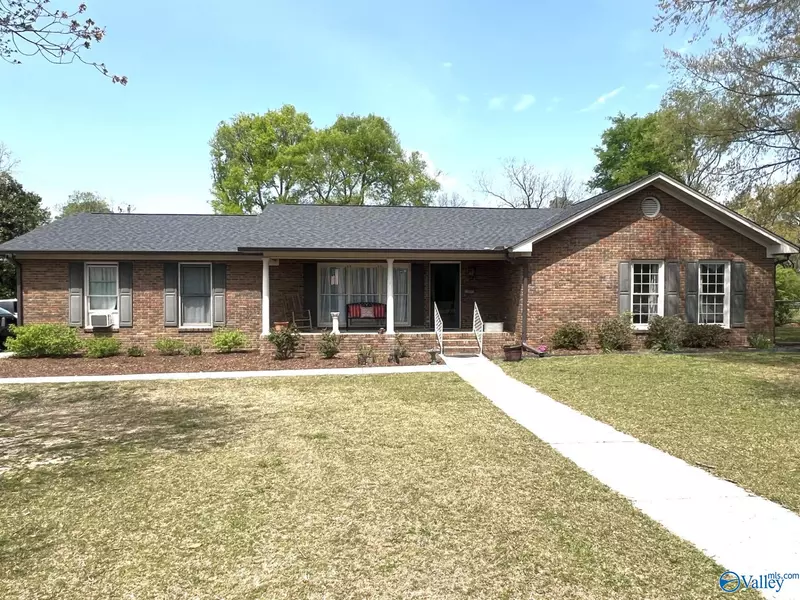 235 12th Avenue NE, Arab, AL 35016