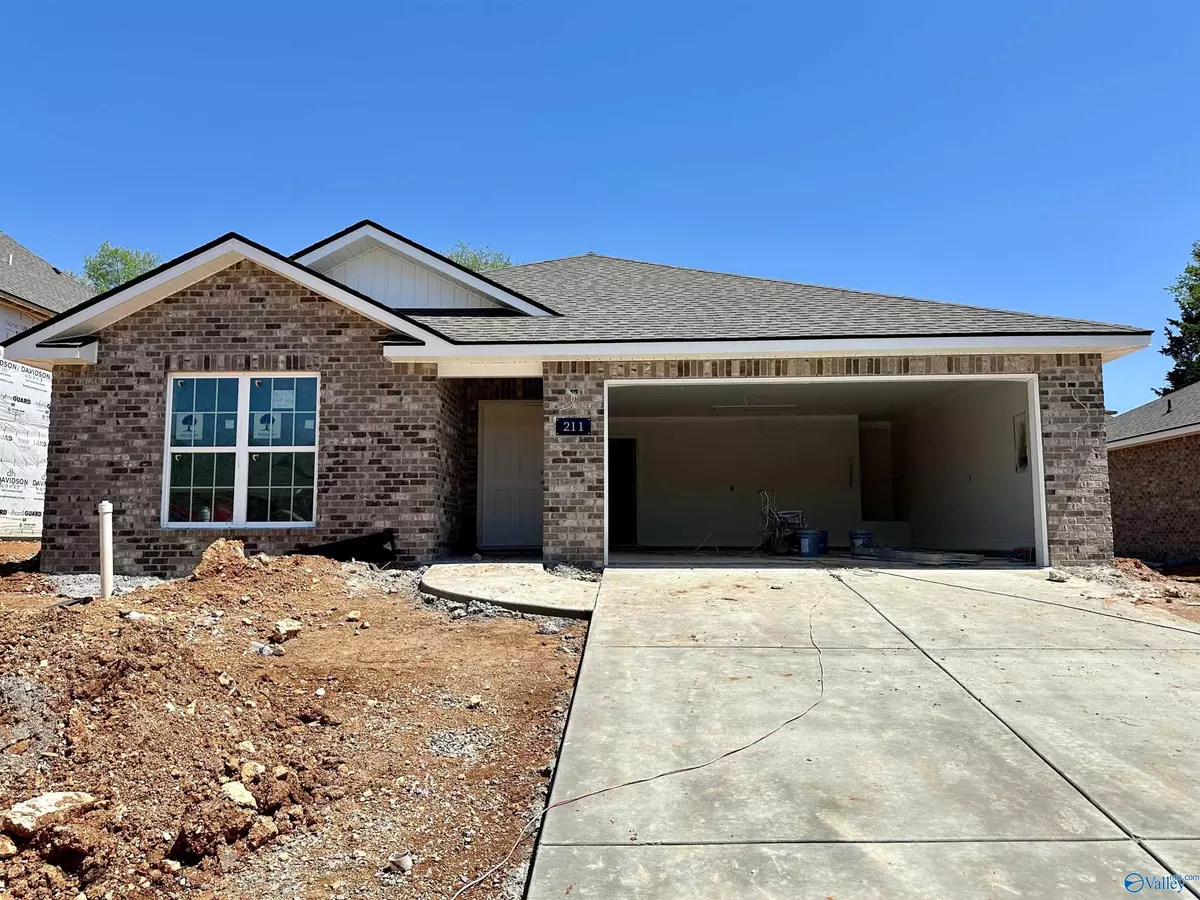 New Market, AL 35761,211 Sunny Springs Court