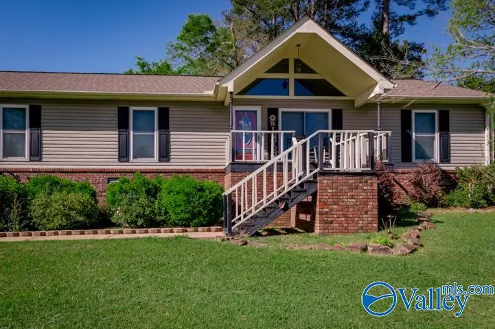 1805 Cherokee Drive, Albertville, AL 35950