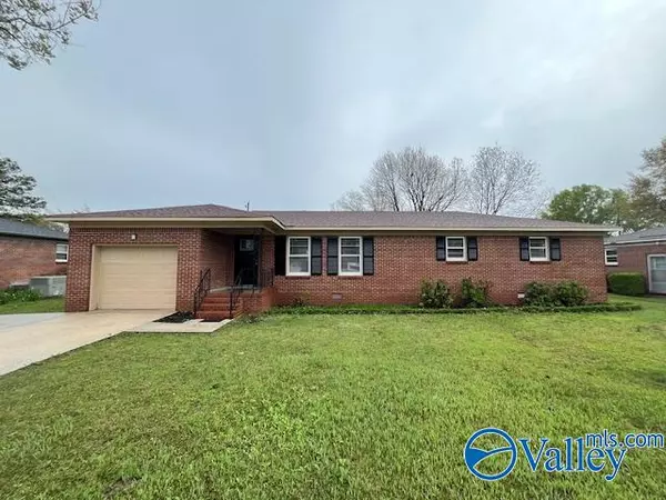 Decatur, AL 35601,1703 Iris Street