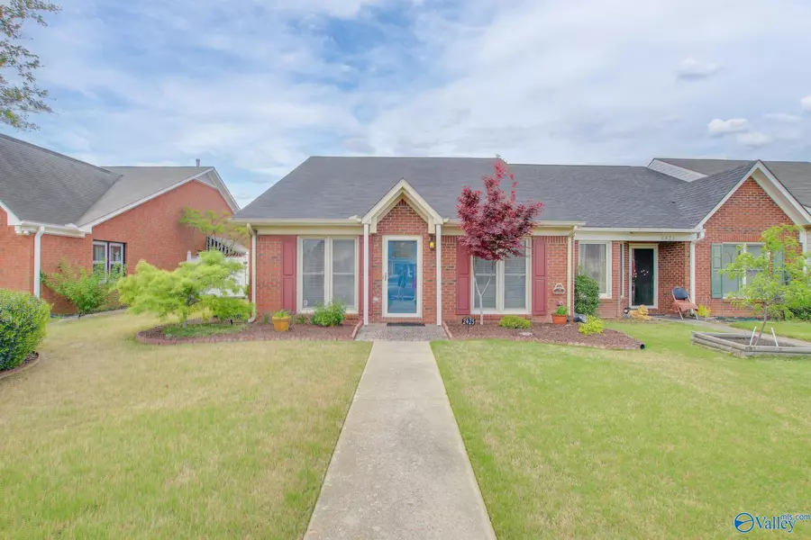 2425 Halifax Place, Decatur, AL 35601