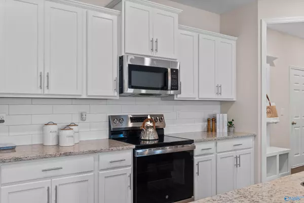 Toney, AL 35773,217 White Horse Way