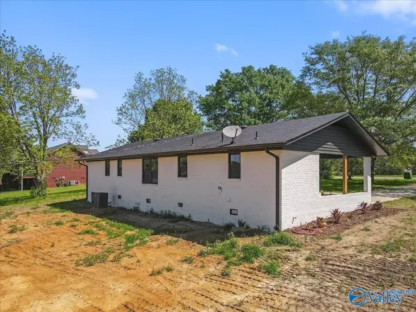 Cullman, AL 35055,380 County Road 781