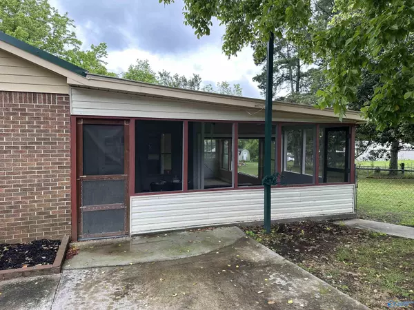 Courtland, AL 35618,24351 Alabama Highway 33