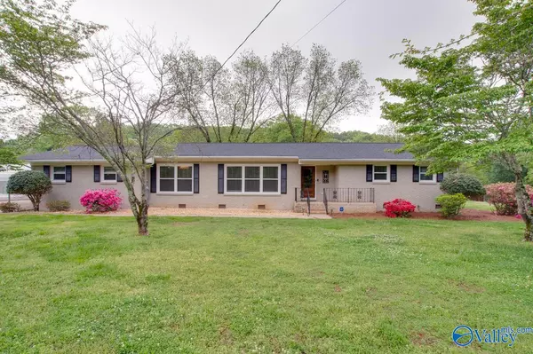 140 Cap Adkins Road SE, Huntsville, AL 35803