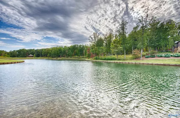 Huntsville, AL 35803,15 Winter Walk Way