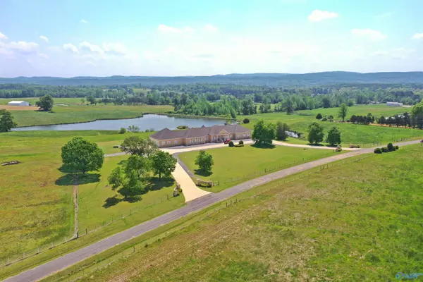 377 County Road 543, Hanceville, AL 35077