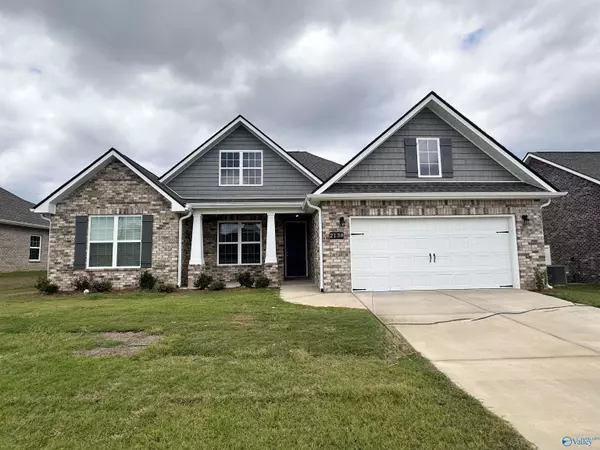 2138 Brandon Drive NE #77, Cullman, AL 35058