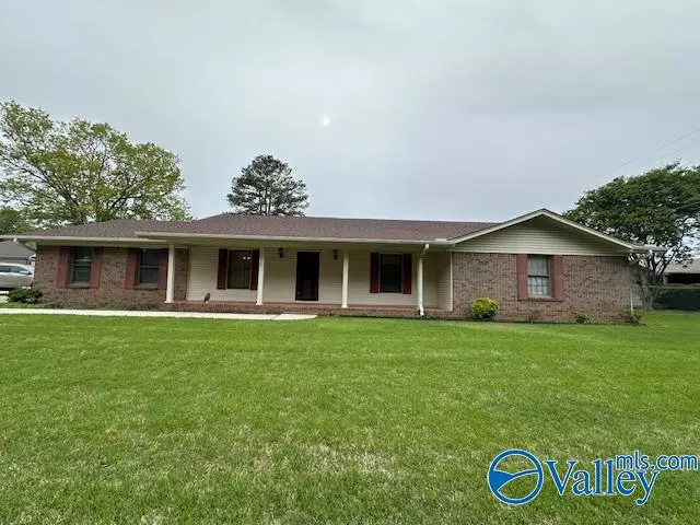 1214 S Indian Street, Tuscumbia, AL 35674