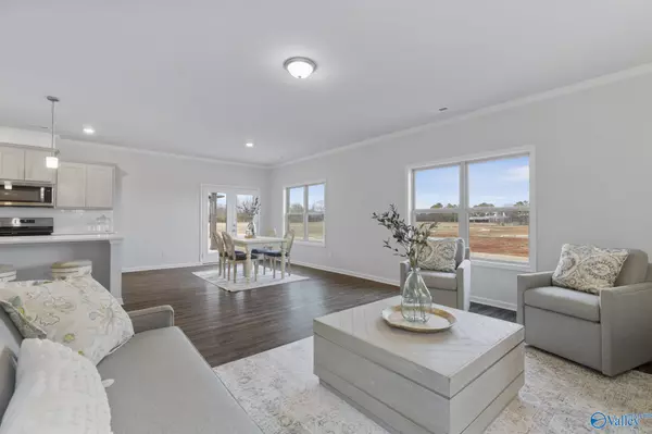 Huntsville, AL 35811,Winston Pennington Avenue