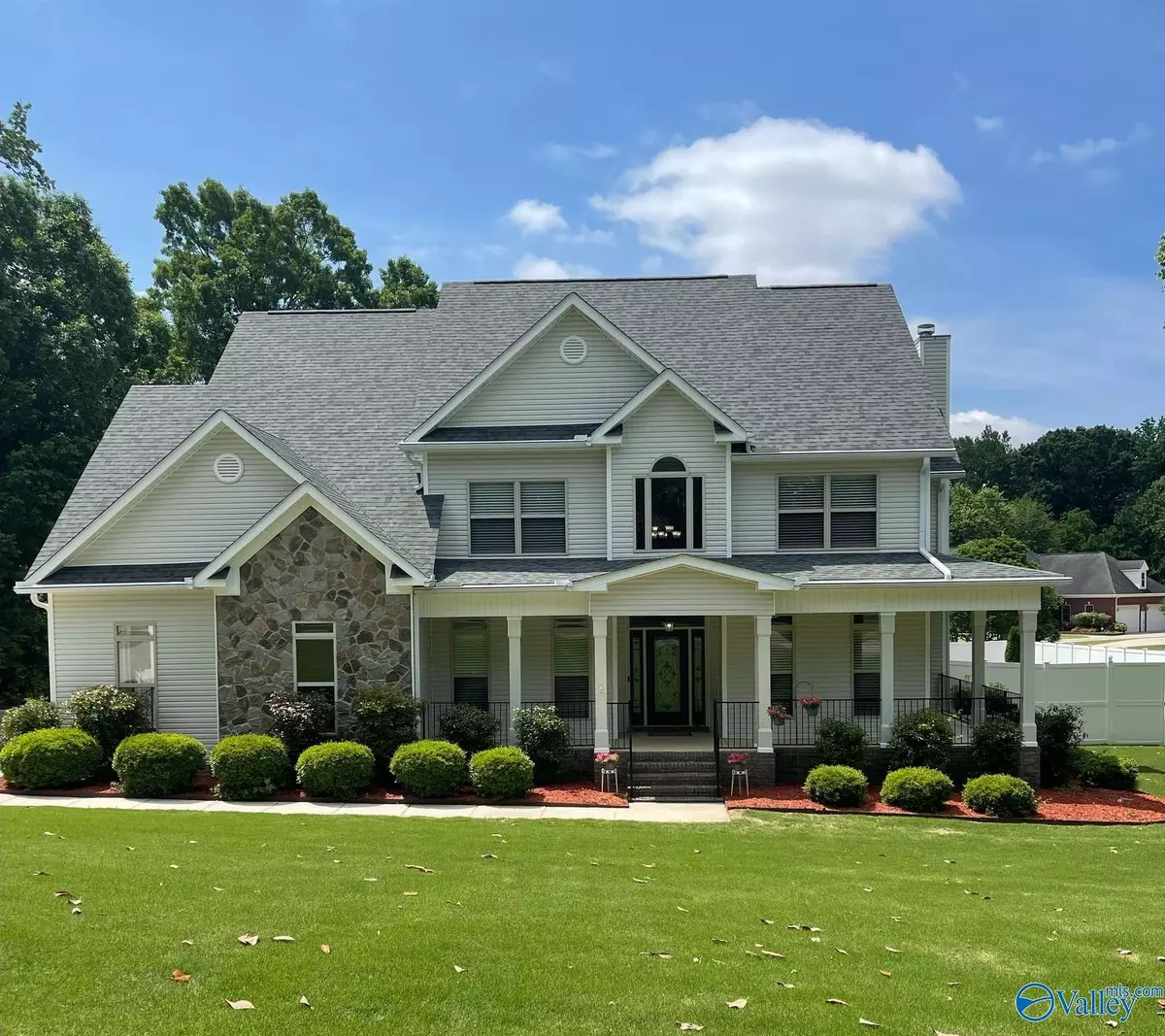 Madison, AL 35758,144 Heatherwood Drive