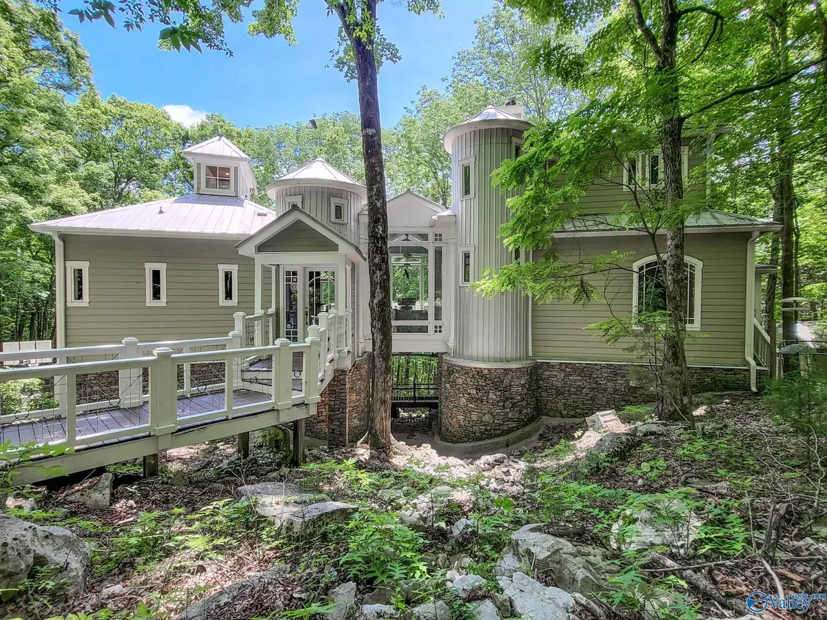 New Market, AL 35761,1920 Hurricane Road