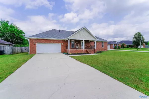 Athens, AL 35613,18062 Belmont Circle