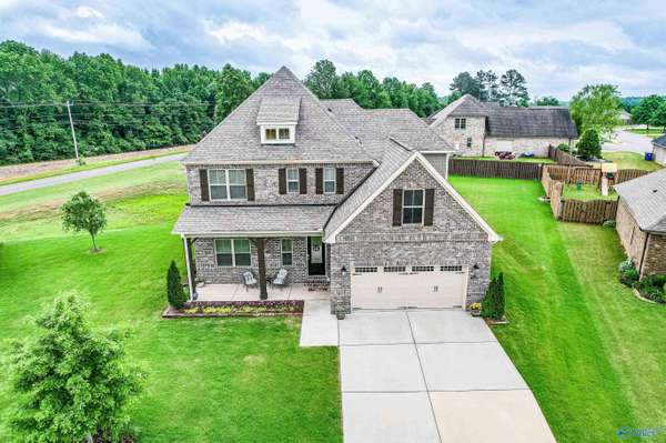 17180 Obsidian Circle, Athens, AL 35613