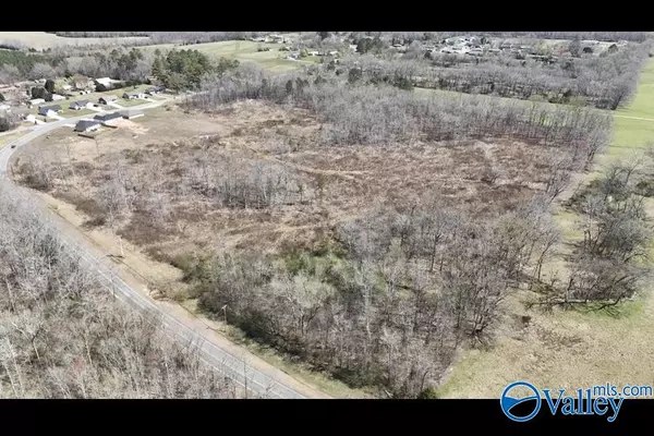 Scottsboro, AL 35768,1399 Woods Cove Road