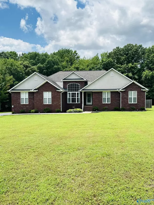 Moulton, AL 35650,424 County Road 82