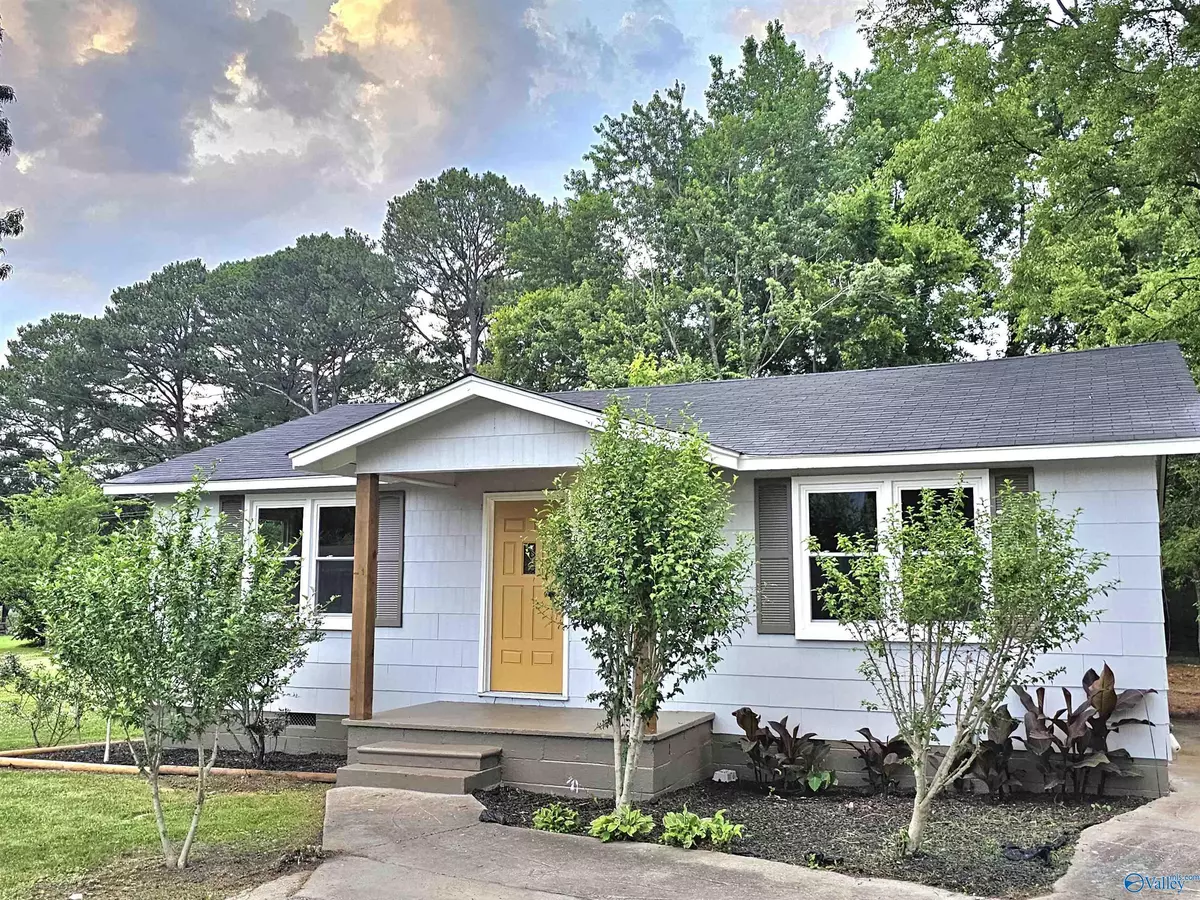 Decatur, AL 35601,920 Austin Street SW